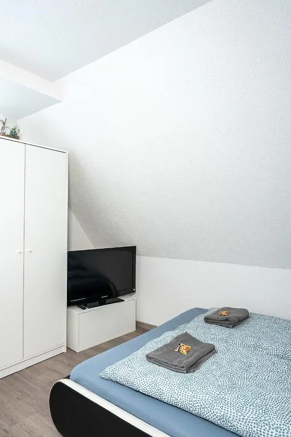 Modern House With Pool - 3 Bedrooms 2 Bathrooms Memmingen