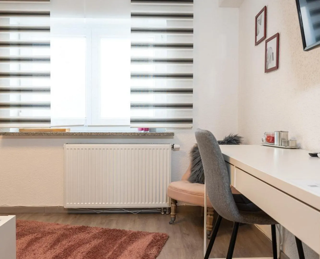 Modern House With Pool - 3 Bedrooms 2 Bathrooms Memmingen 0*,  Germany